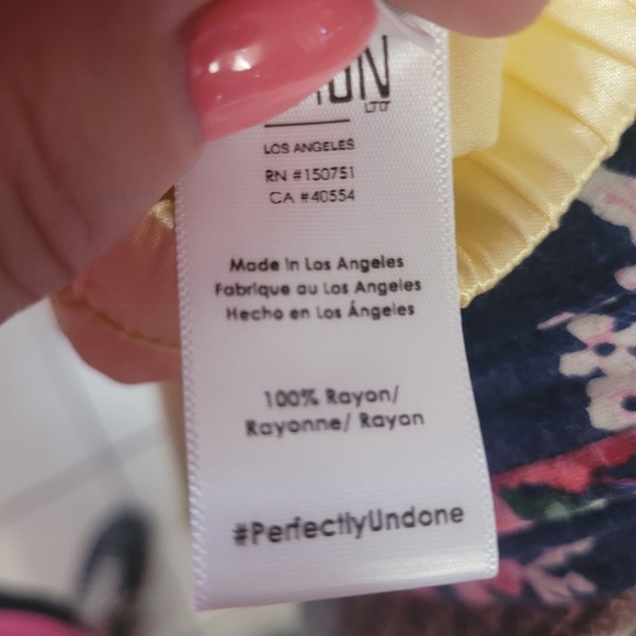 Nation Ltd Yellow Satin Midi Skirt Raw Hem XS / Small Pull On New USA - Picture 6 of 6